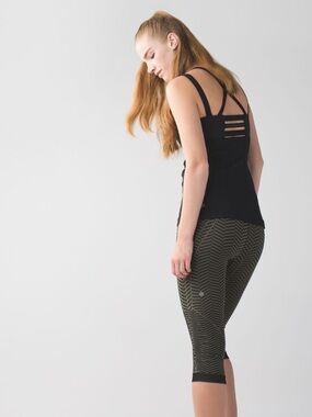 Lululemon In The Flow Crops II Fatigue Green 4